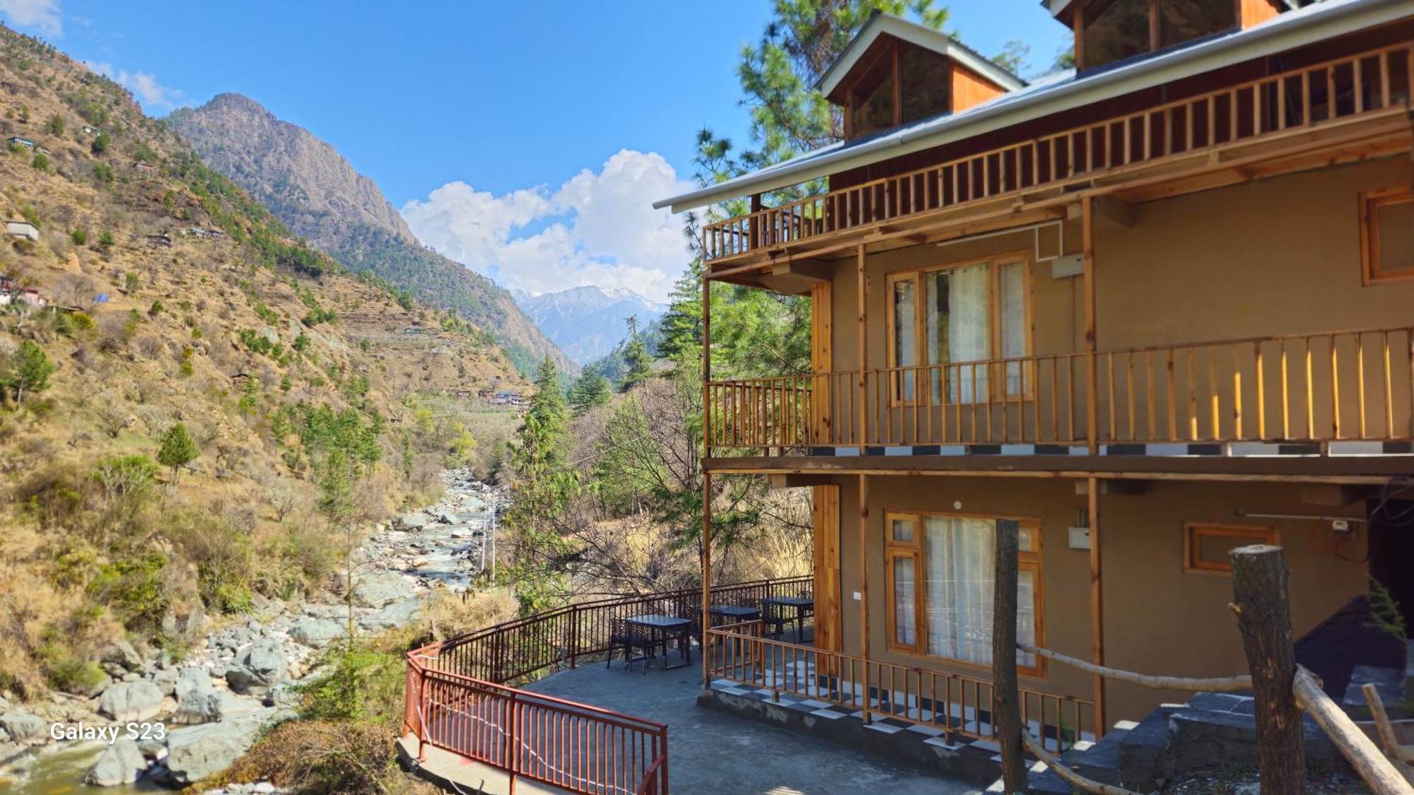 The Fiza Retreat Tirthan Banjār Exteriér fotografie
